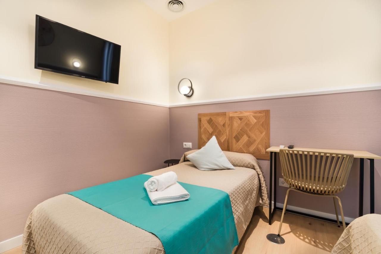 Hostal Evoke Madrid Exterior foto
