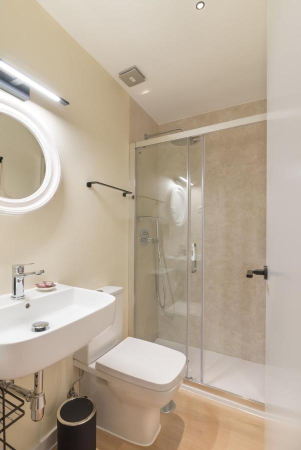 Hostal Evoke Madrid Exterior foto