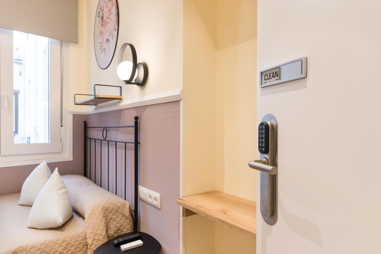 Hostal Evoke Madrid Exterior foto